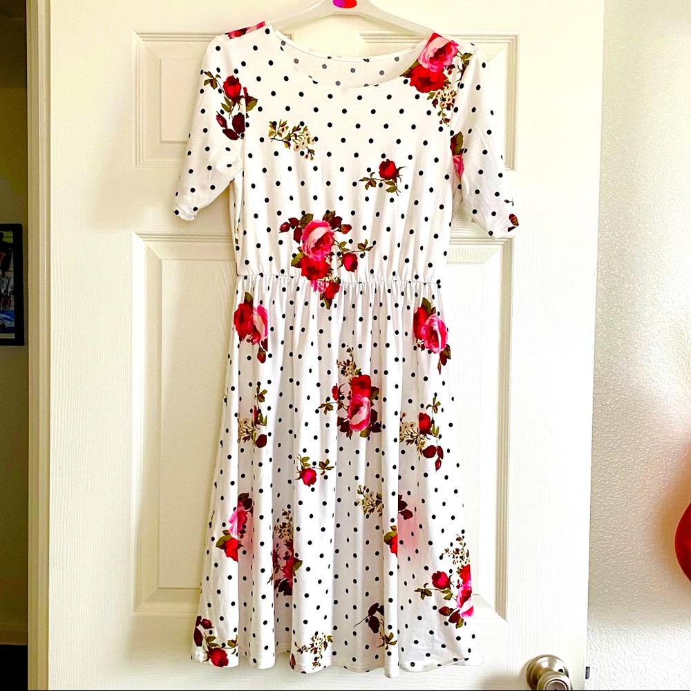 Floral Swing Dress in Ivory White